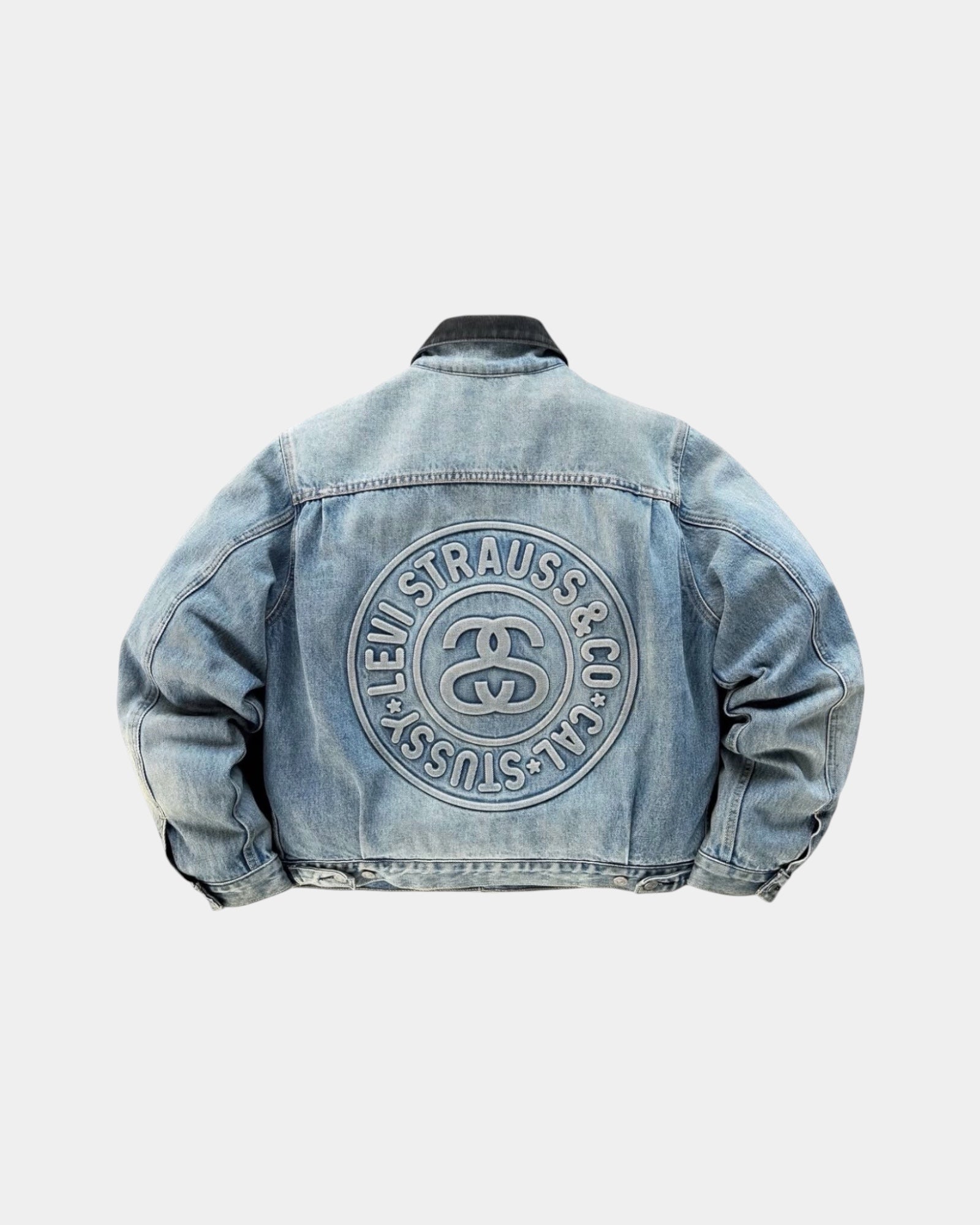 (M) STUSSY X LEVI’S EMBOSSED PRAGLAD TRCUKER JACKET