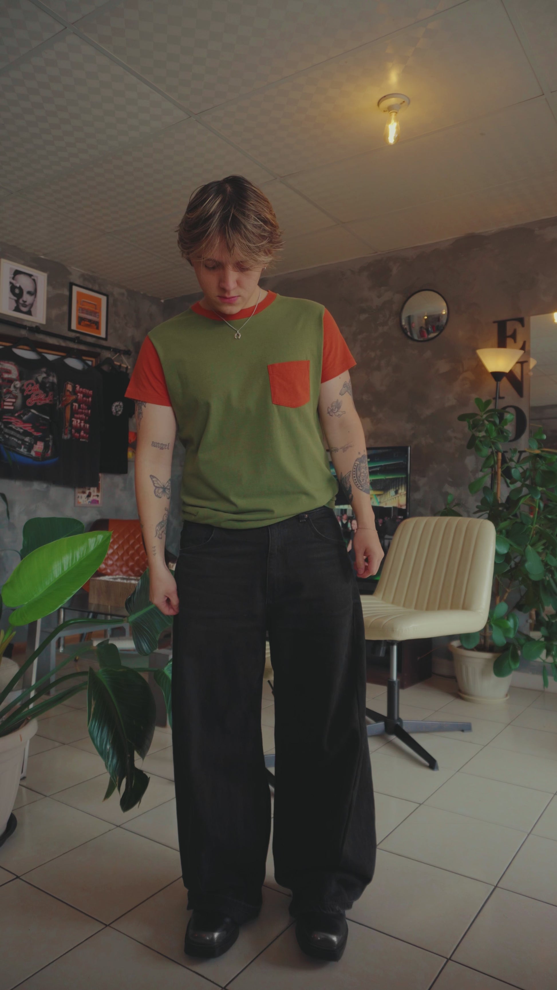 (M) 1950 VINTAGE LEVIS STRAUSS CLOTHING TEE