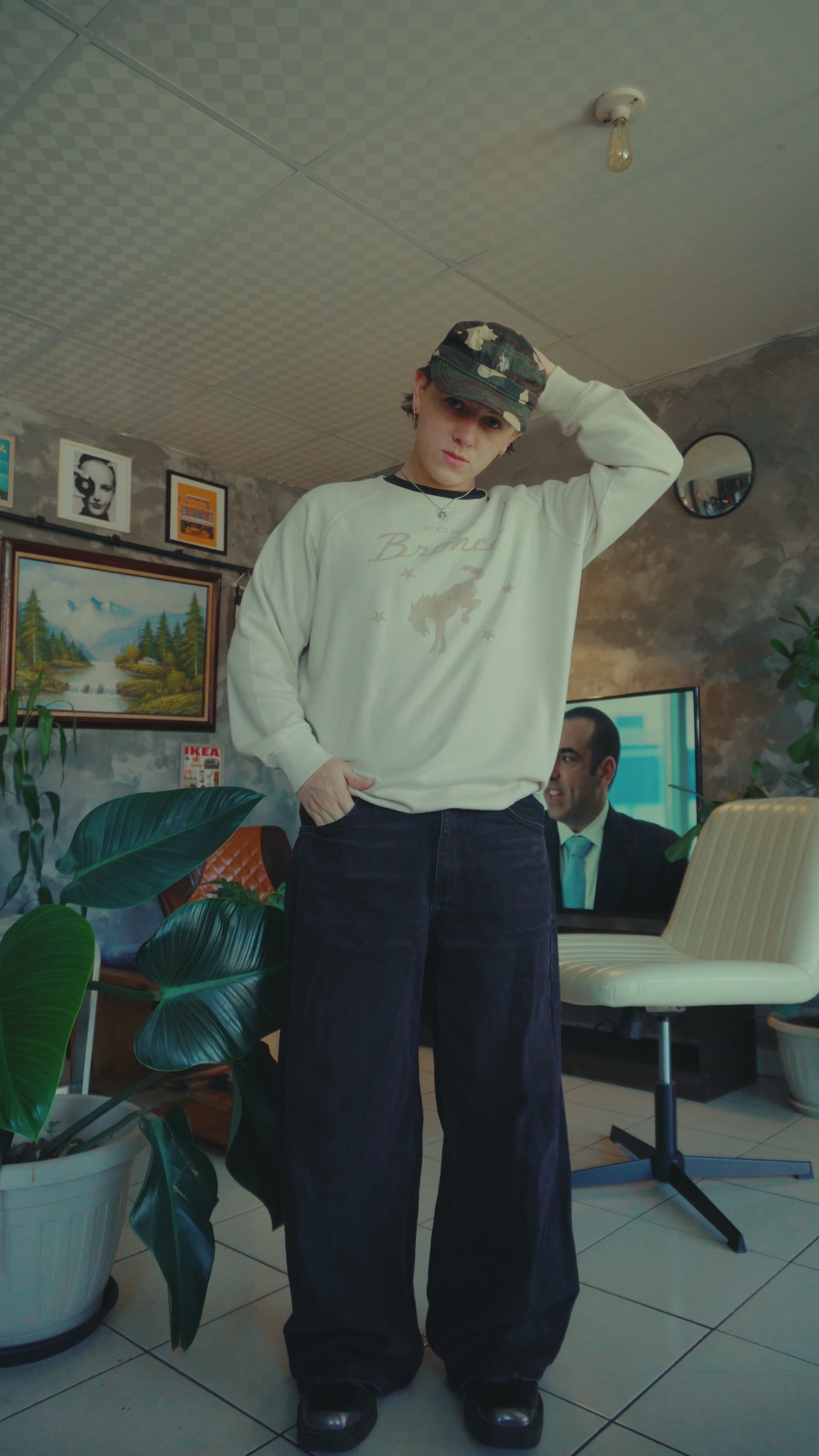 (L/XL) FORD BRONCO CREWNECK