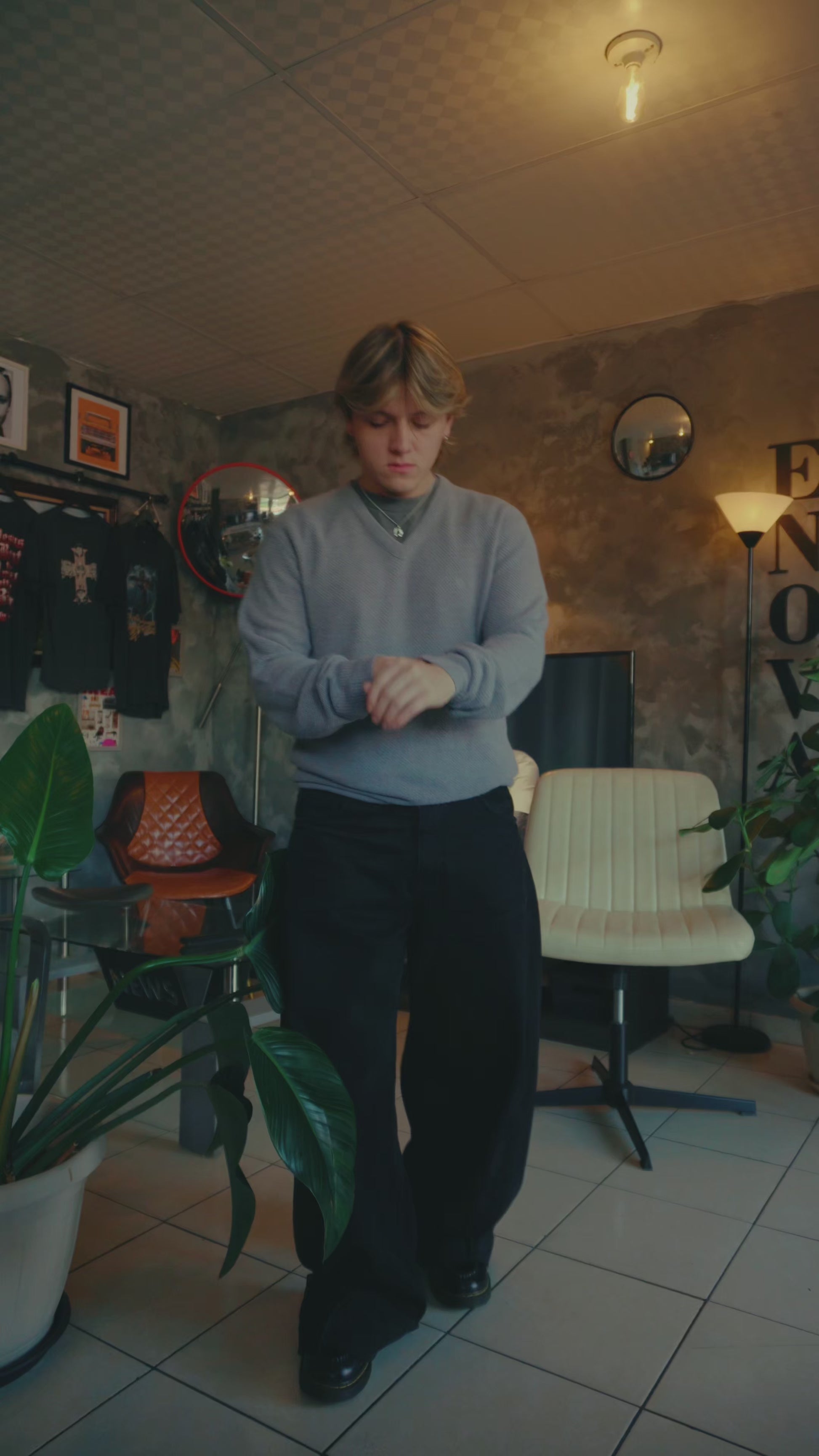 (L) 1990’S VINTAGE CHRISTIAN DIOR SWEATER