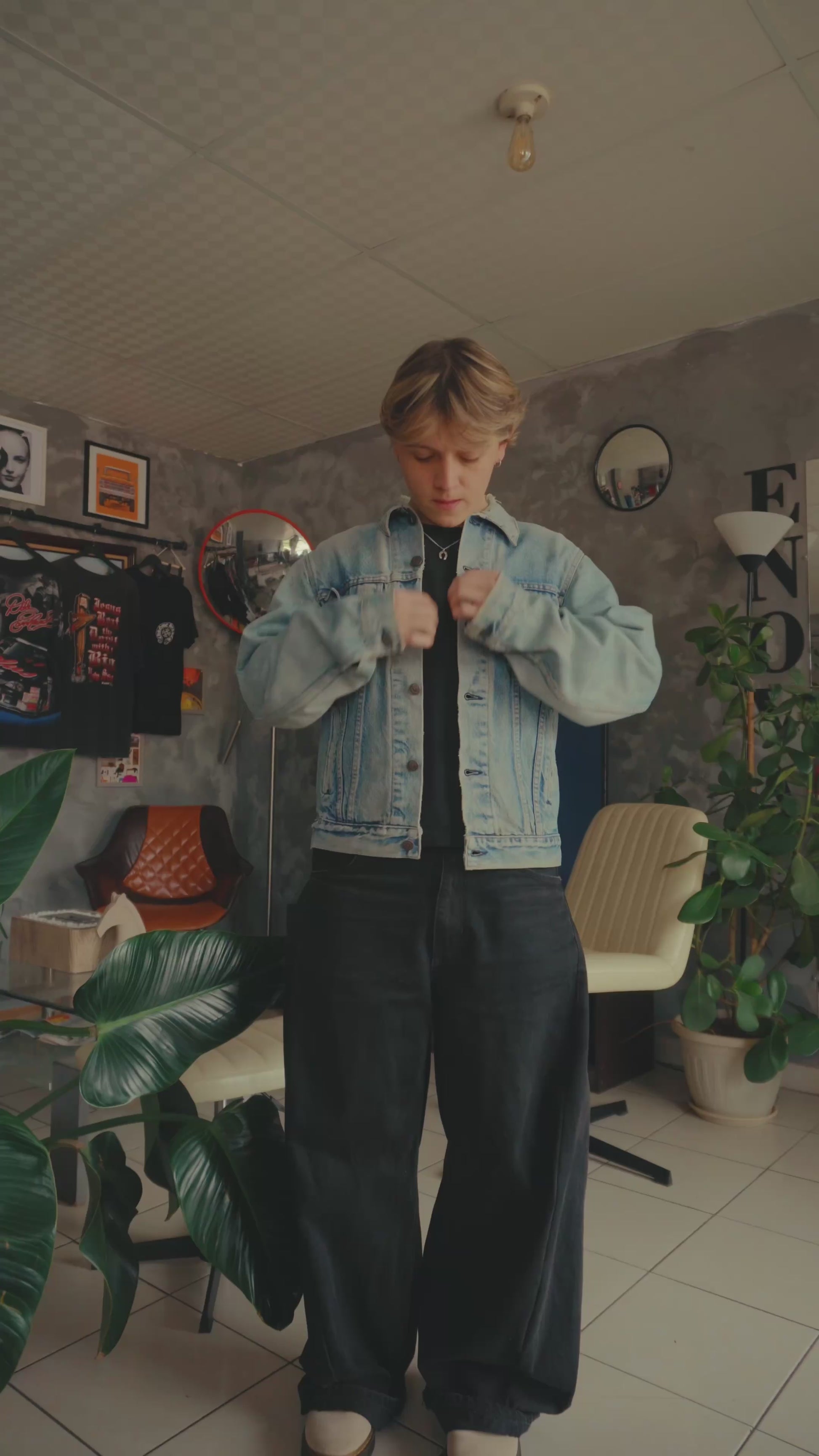 (M) 1980’S VINTAGE LEVIS DENIM TRUCKER FADED JACKET