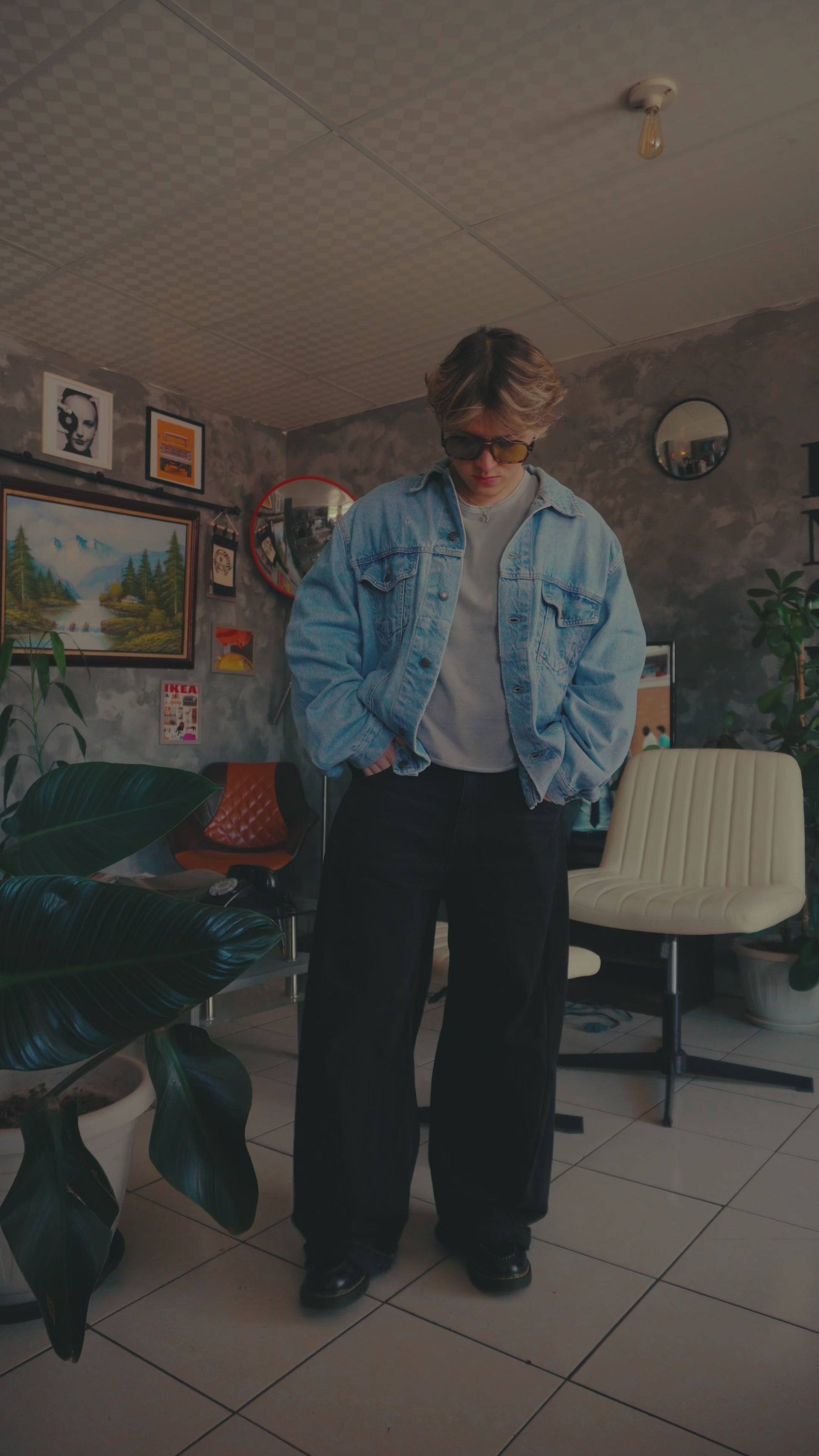 (L) VINTAGE DENIM TRUCKER JACKET