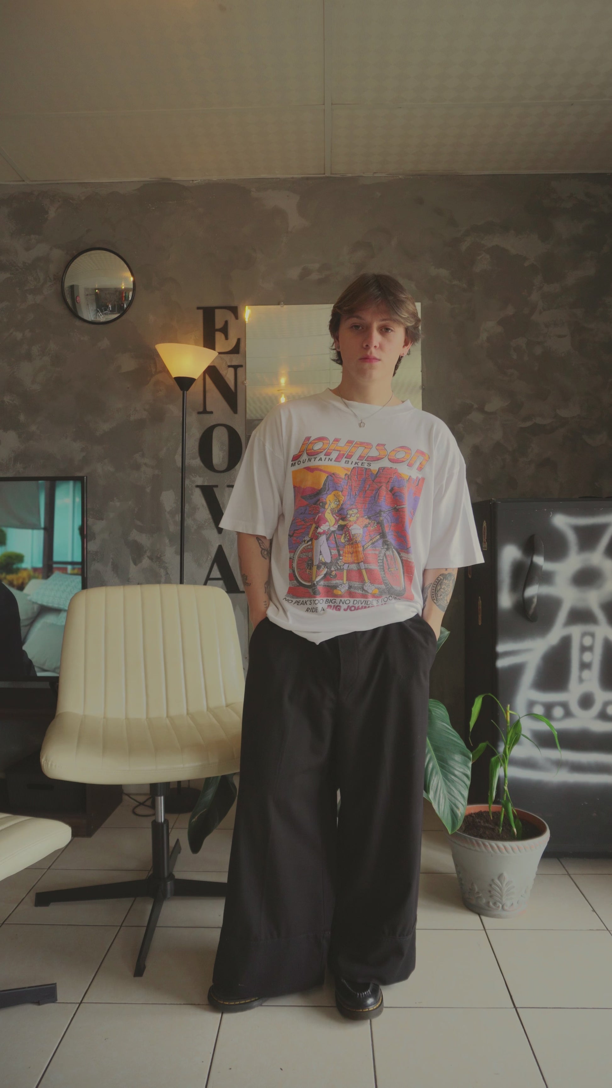 (XL) 90’S VINTAGE MOUNTAIN BIKES BIG JOHNSON TEE