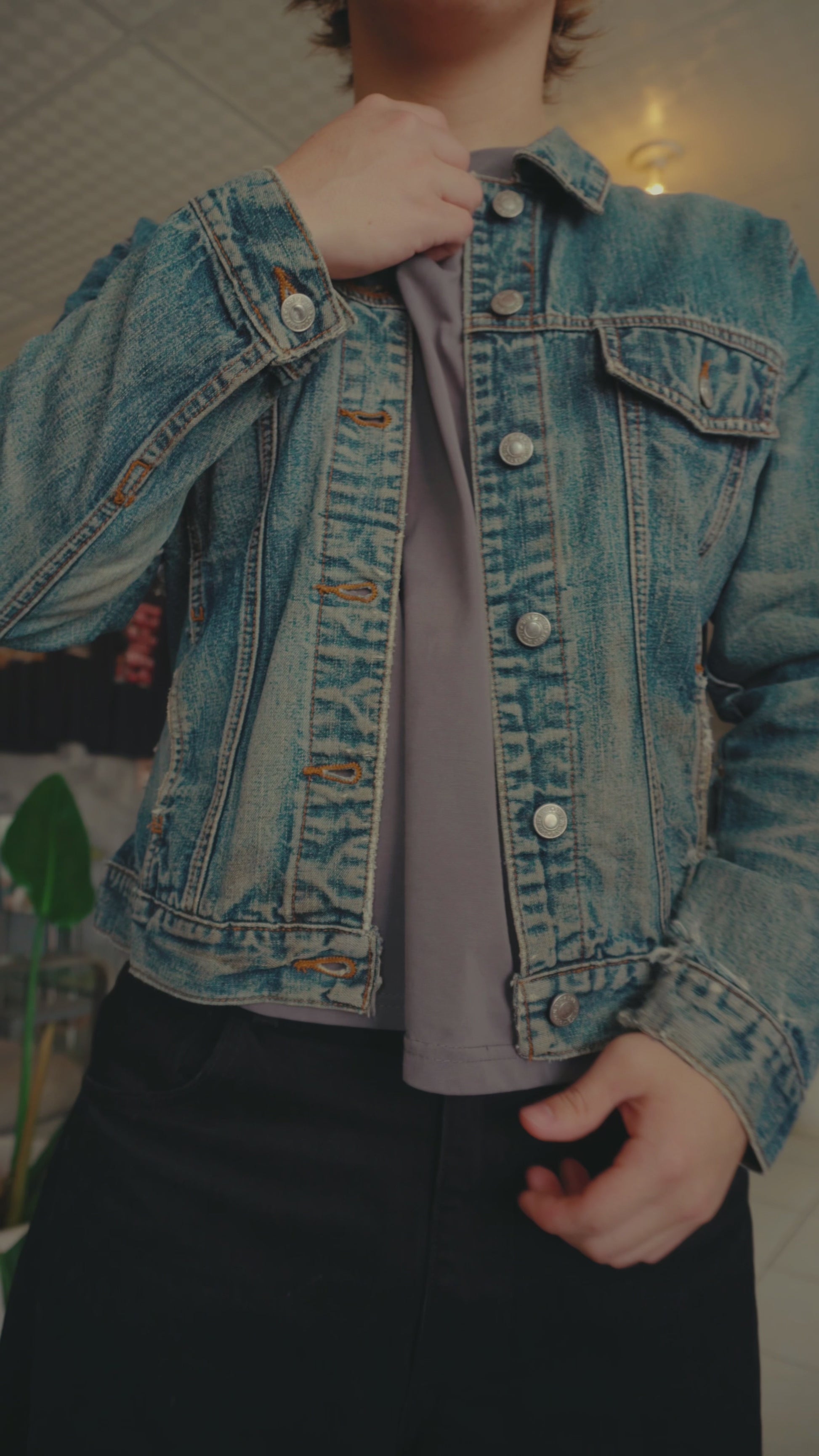 (S) 90’S VINTAGE OLD NAVY DENIM DISTRESSED JACKET