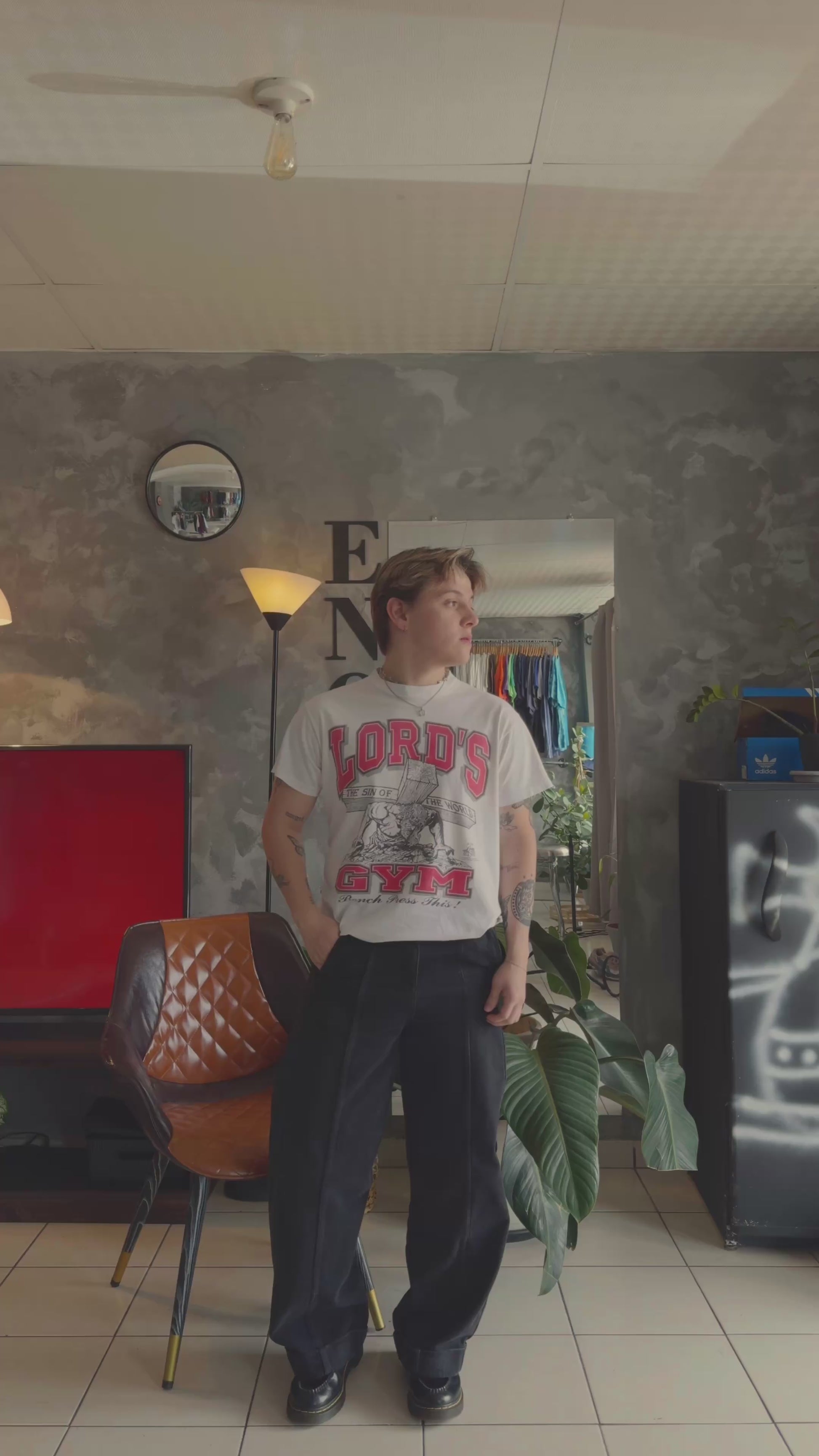 (M) 90’S VINTAGE LORD’S GYM JESÚS TEE