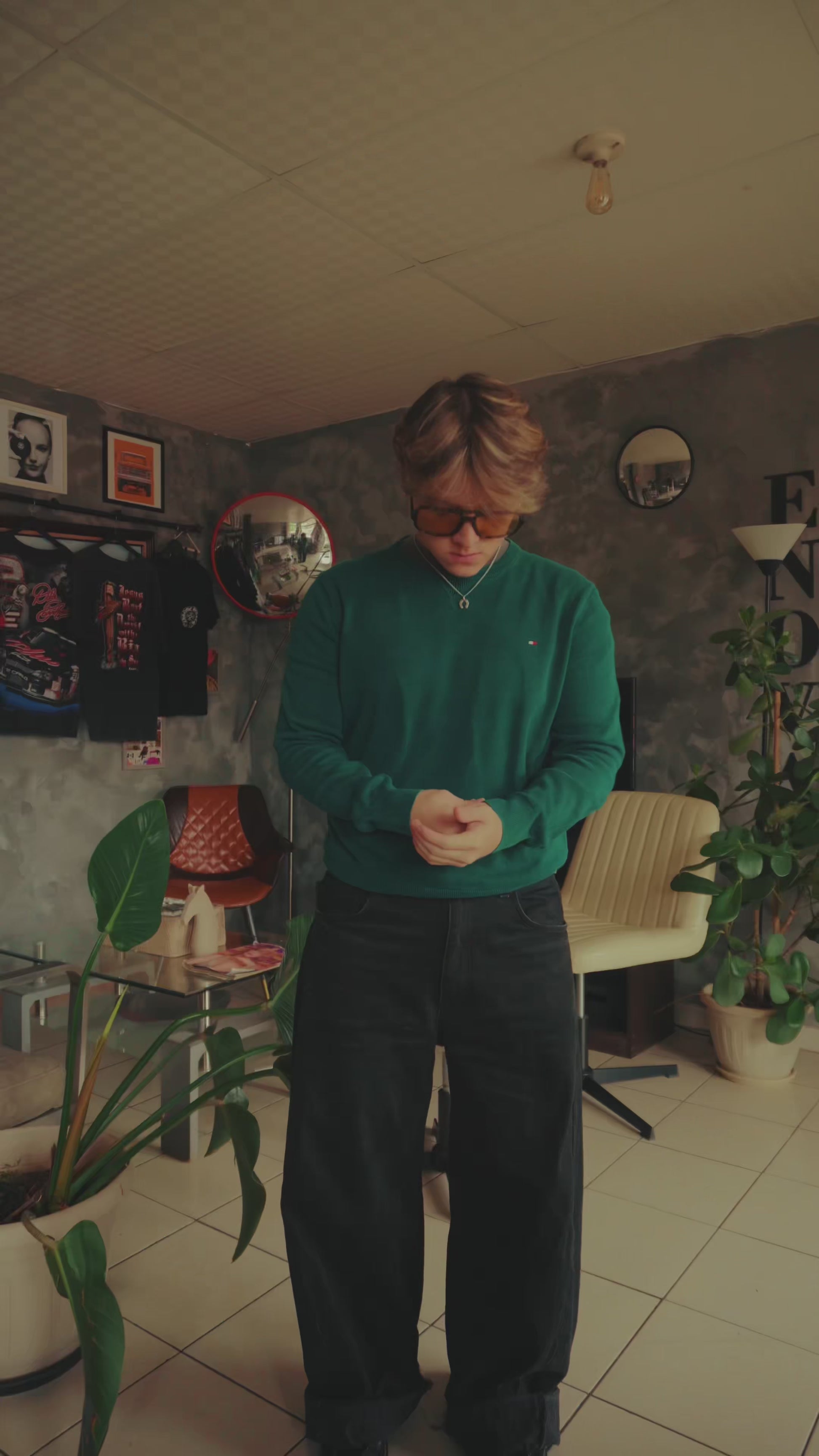 (S) TOMMY HILFIGER SWEATER