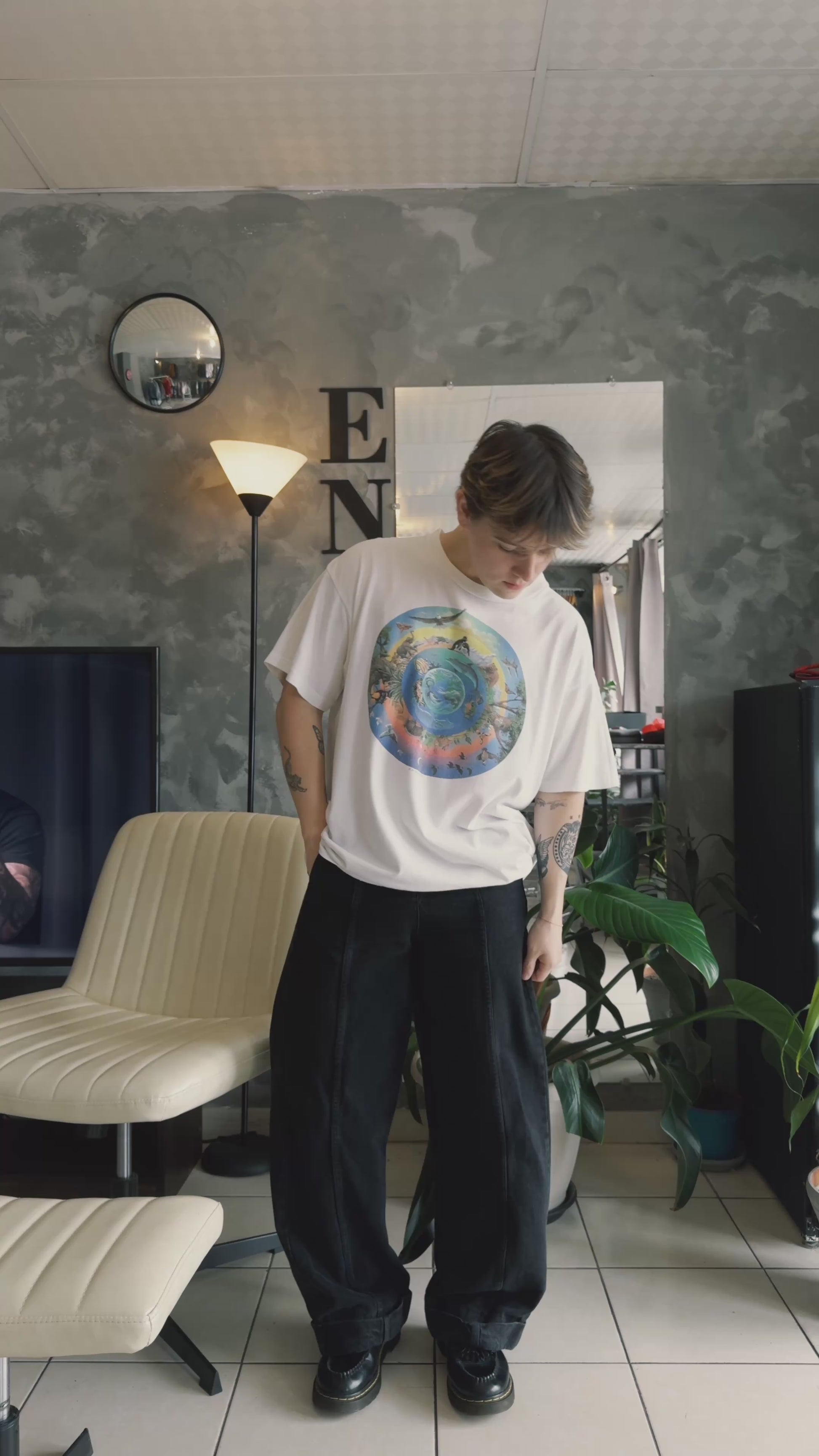 (L/XL) 90’S VINTAGE HUMAN I ART TEE