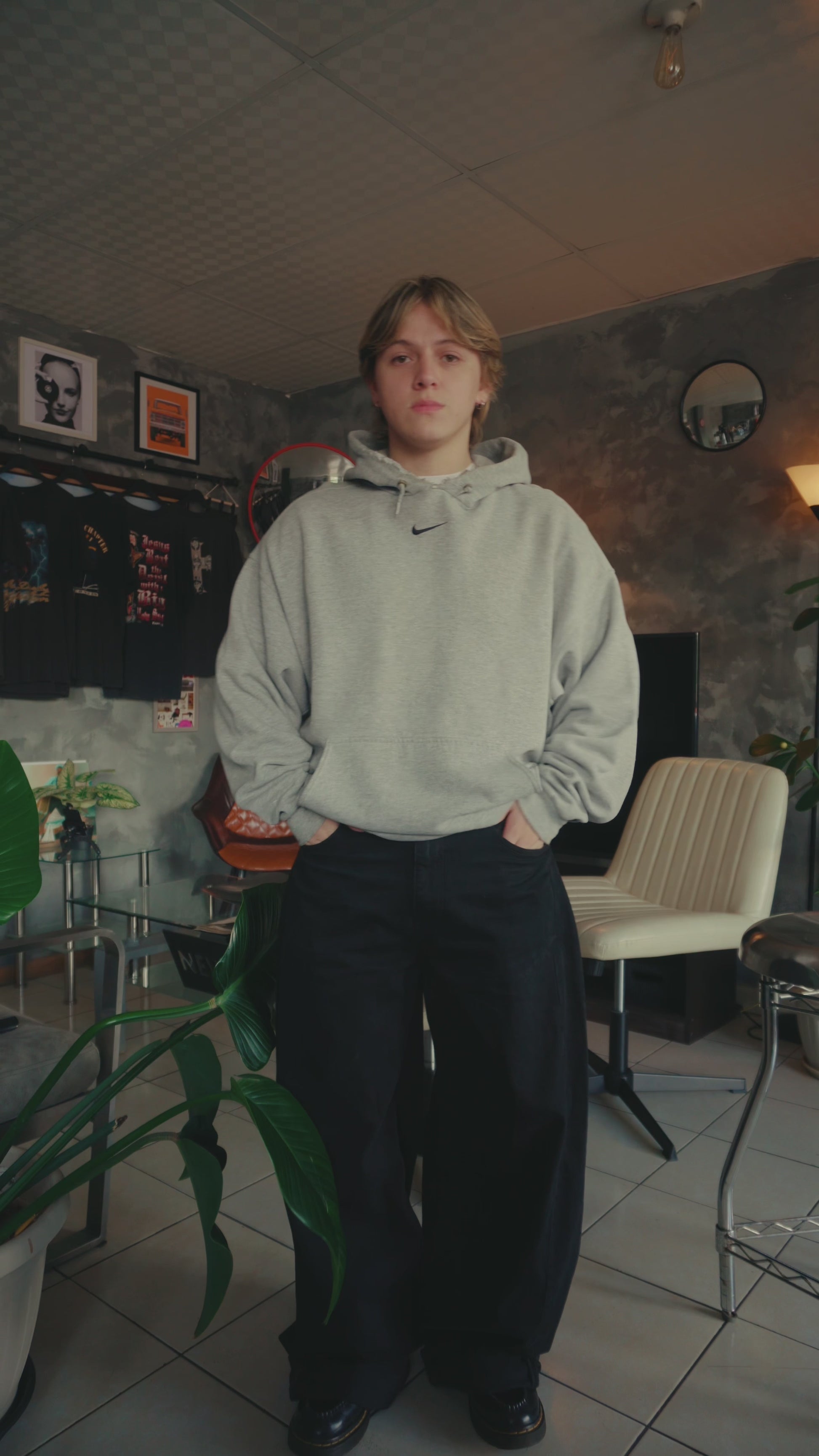 (XL) 90’S VINTAGE NIKE CENTER SWOOSH HOODIE