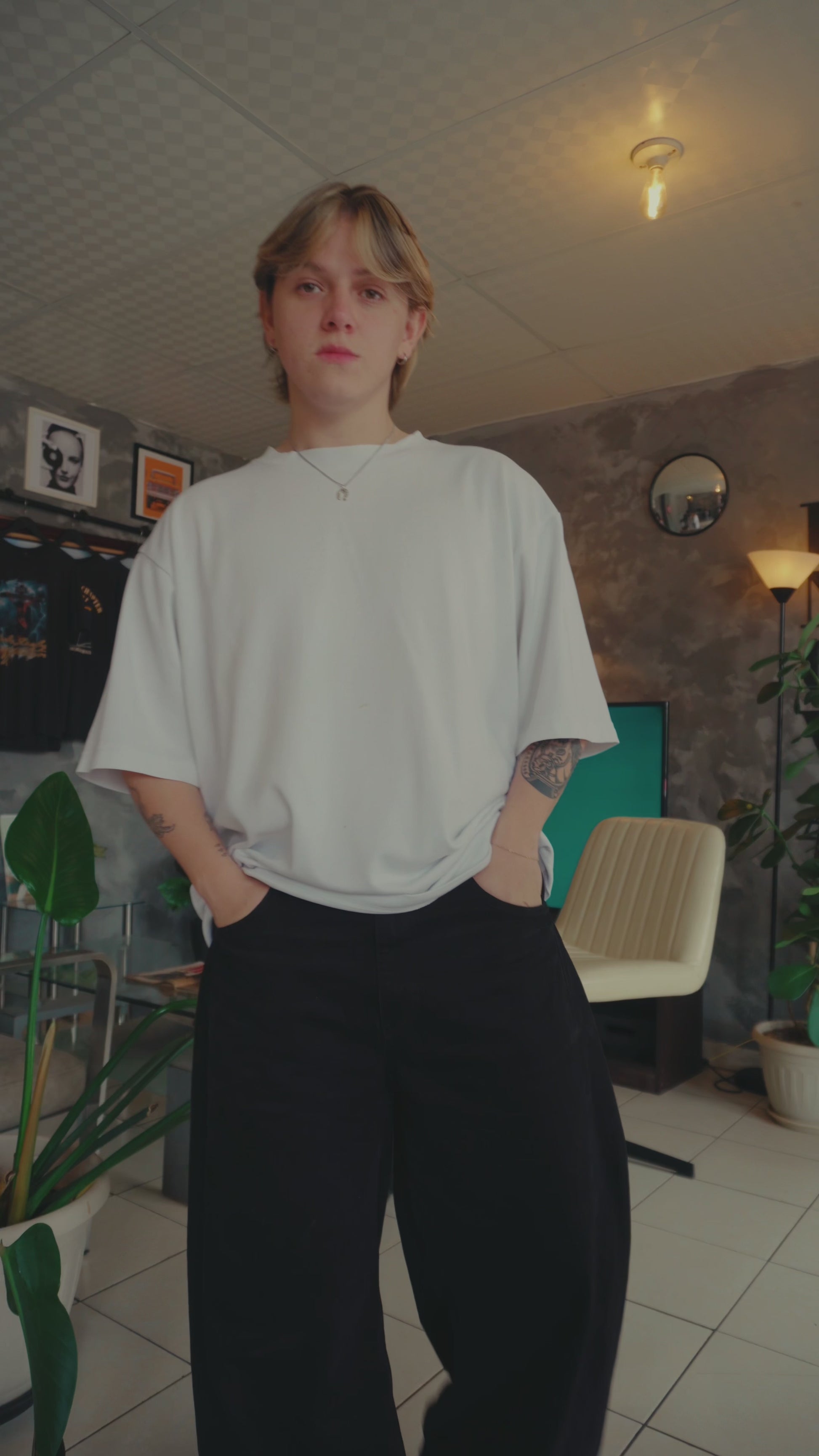 (BOXY L) UNIQLO BLANK TEE