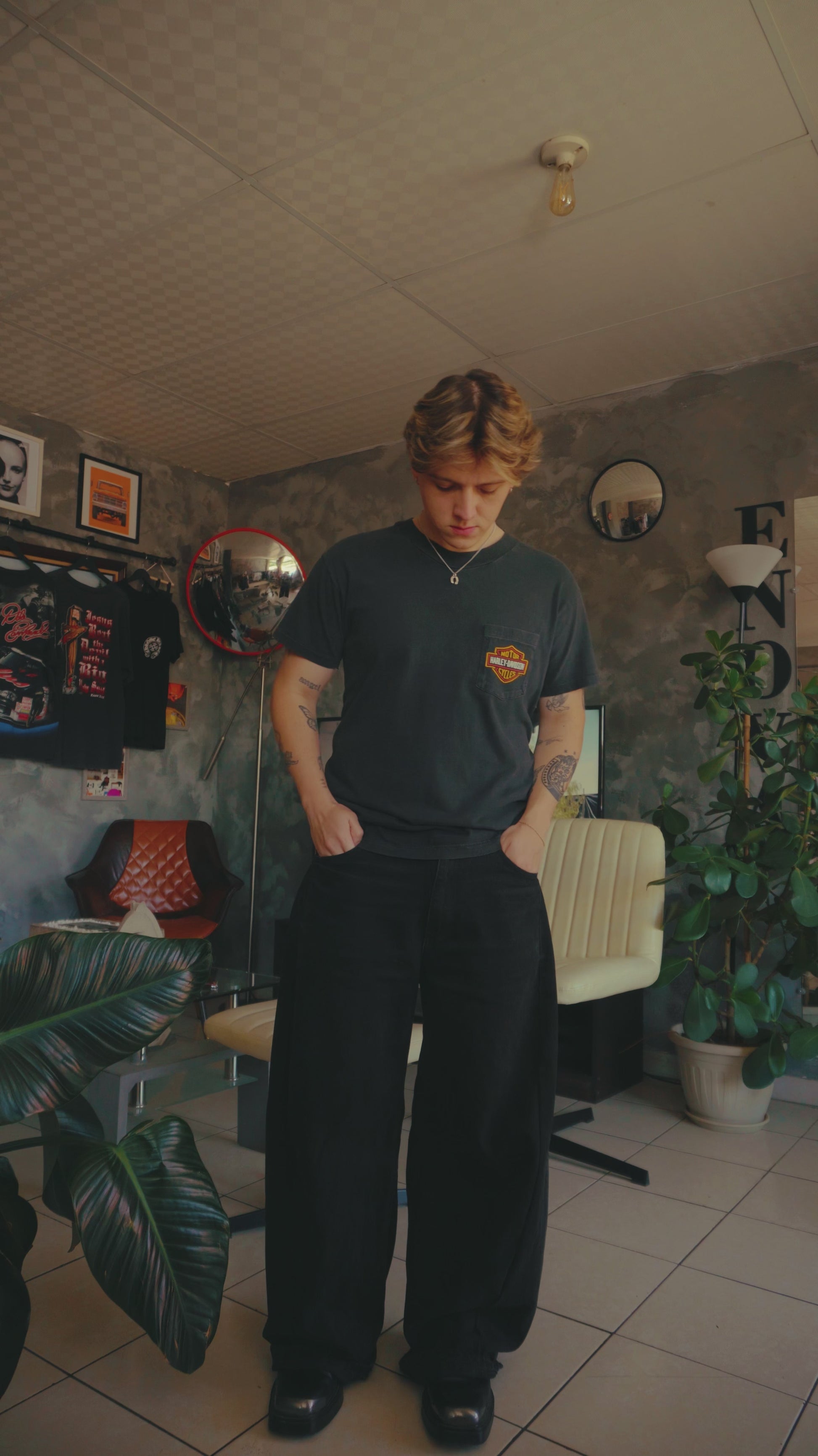 (M) VINTAGE HARLEY DAVIDSON OF ANNAPOLIS POCKET TEE