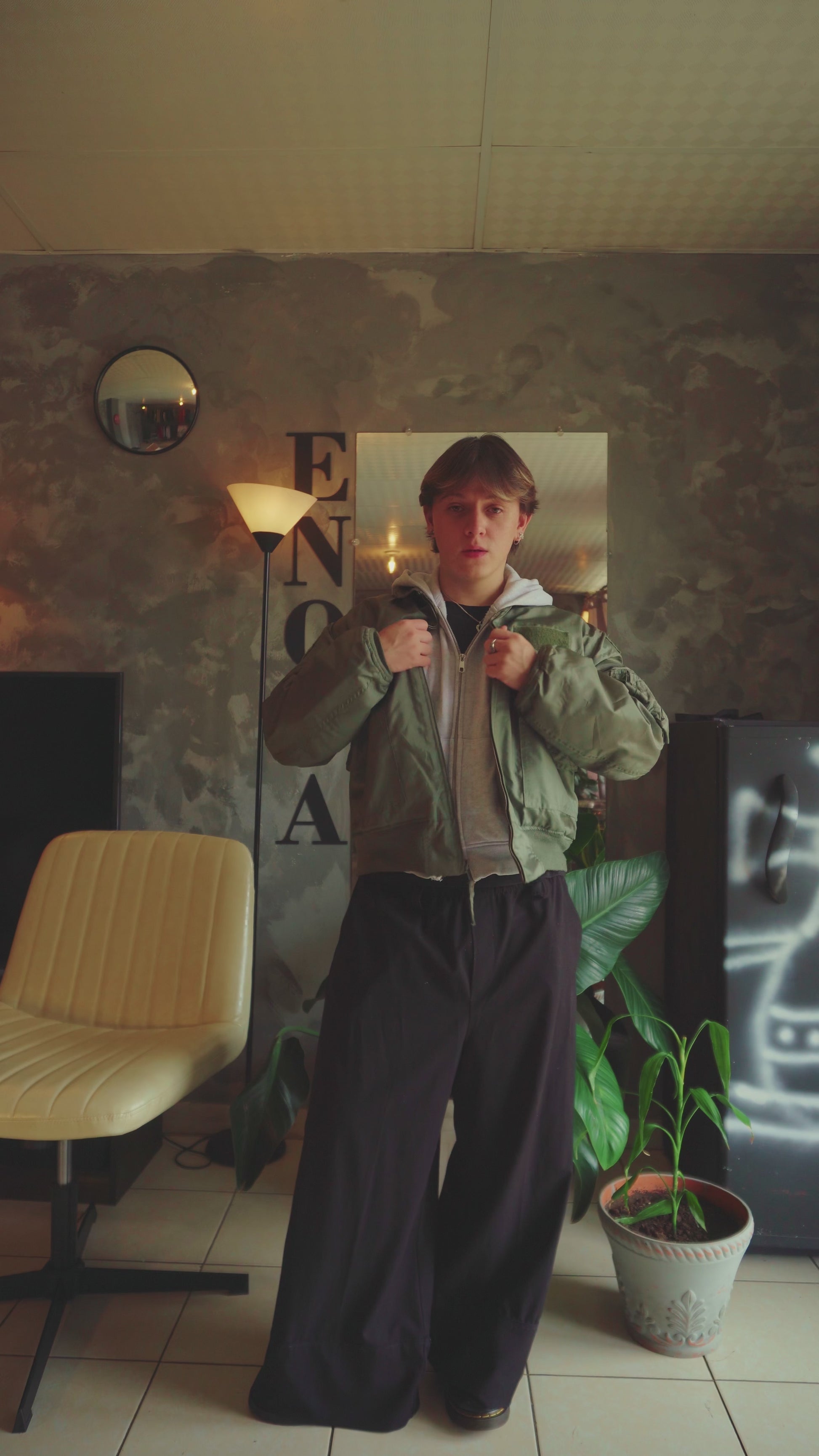 (L) 1980’S VINTAGE USAF CWU-45/P FLIGHT JACKET