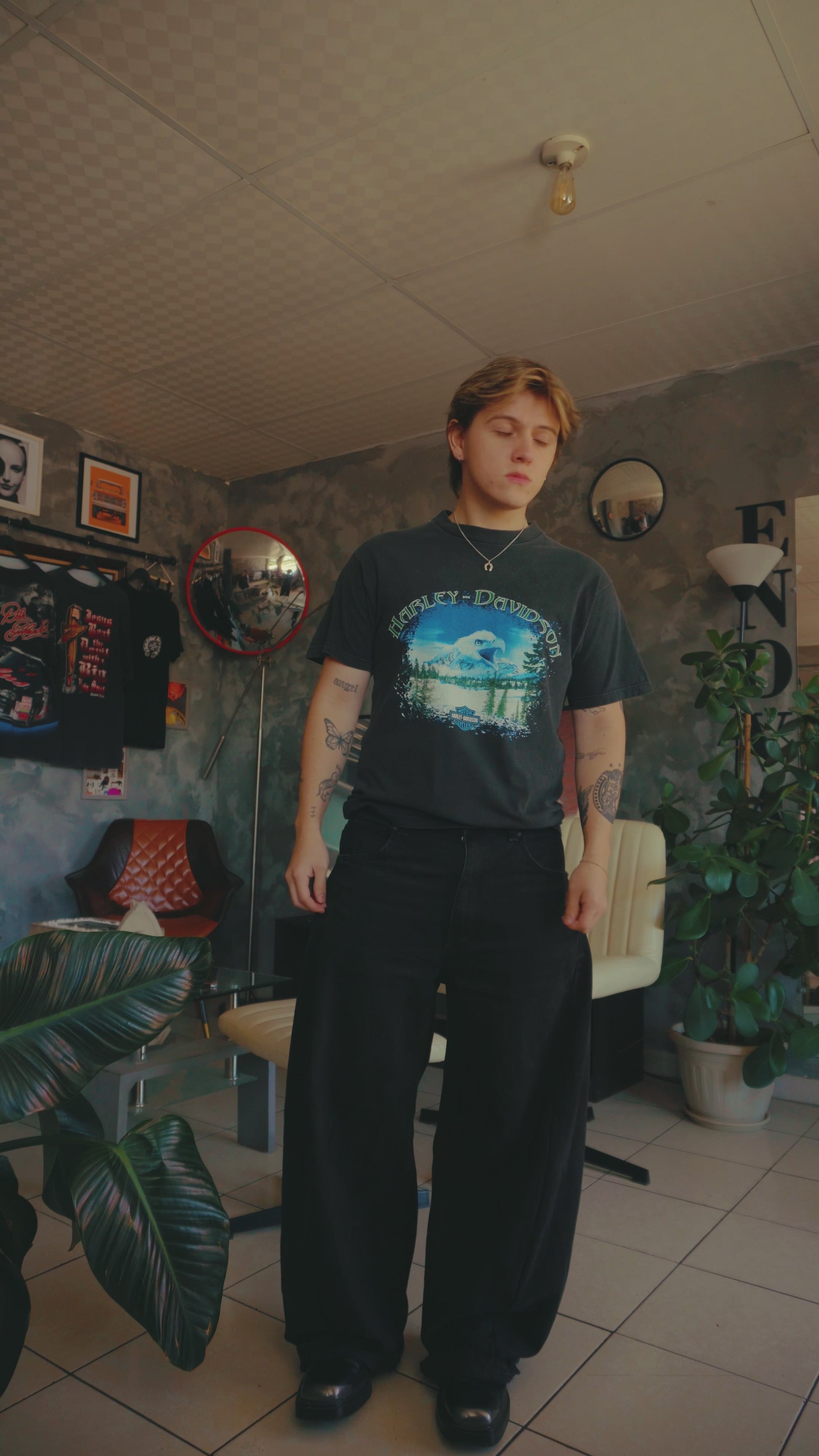 (L) VINTAGE HARLEY DAVIDSON GROVE’S TEE