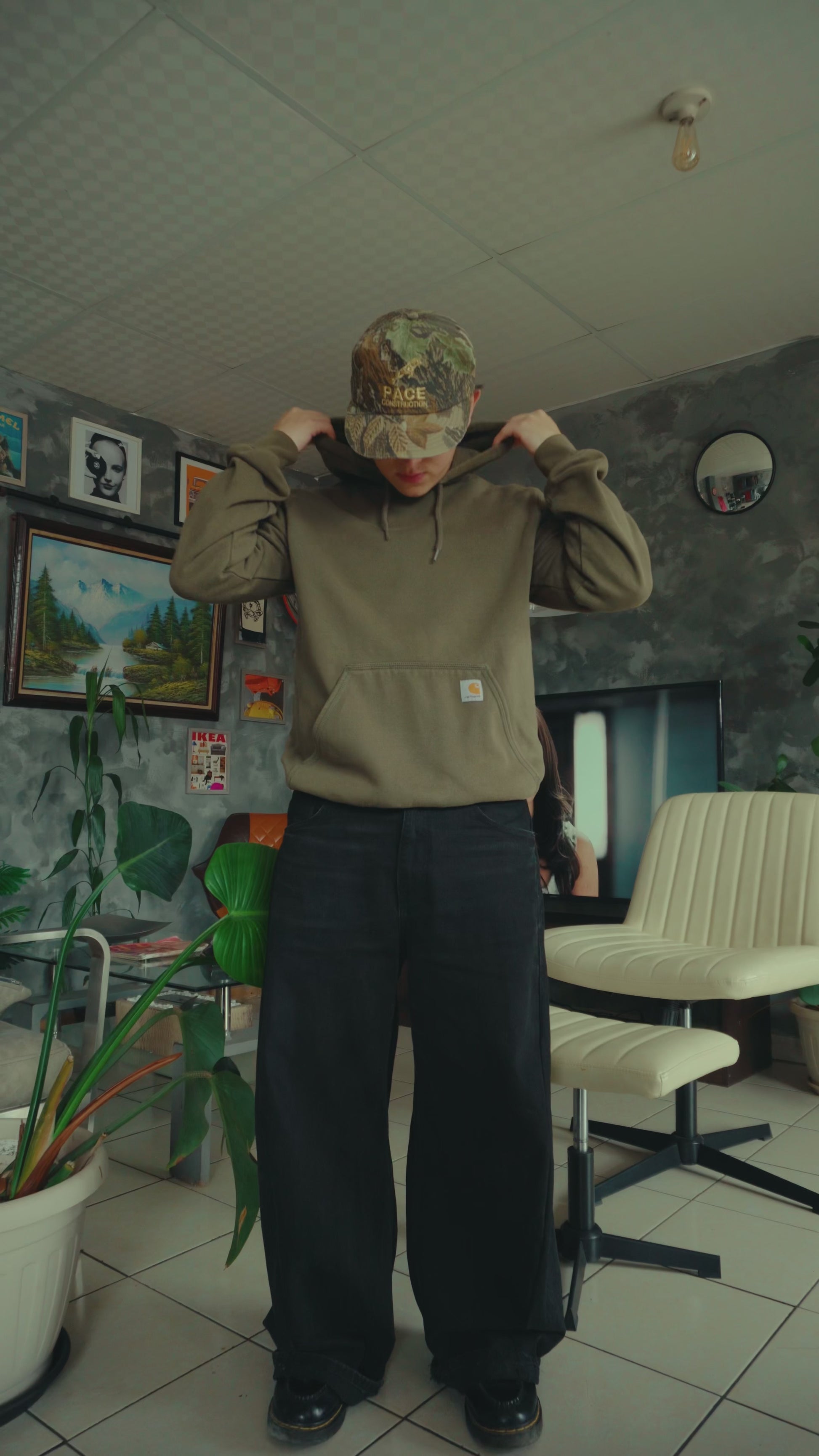 (S/M) CARHARTT OLIVE GREEN HOODIE