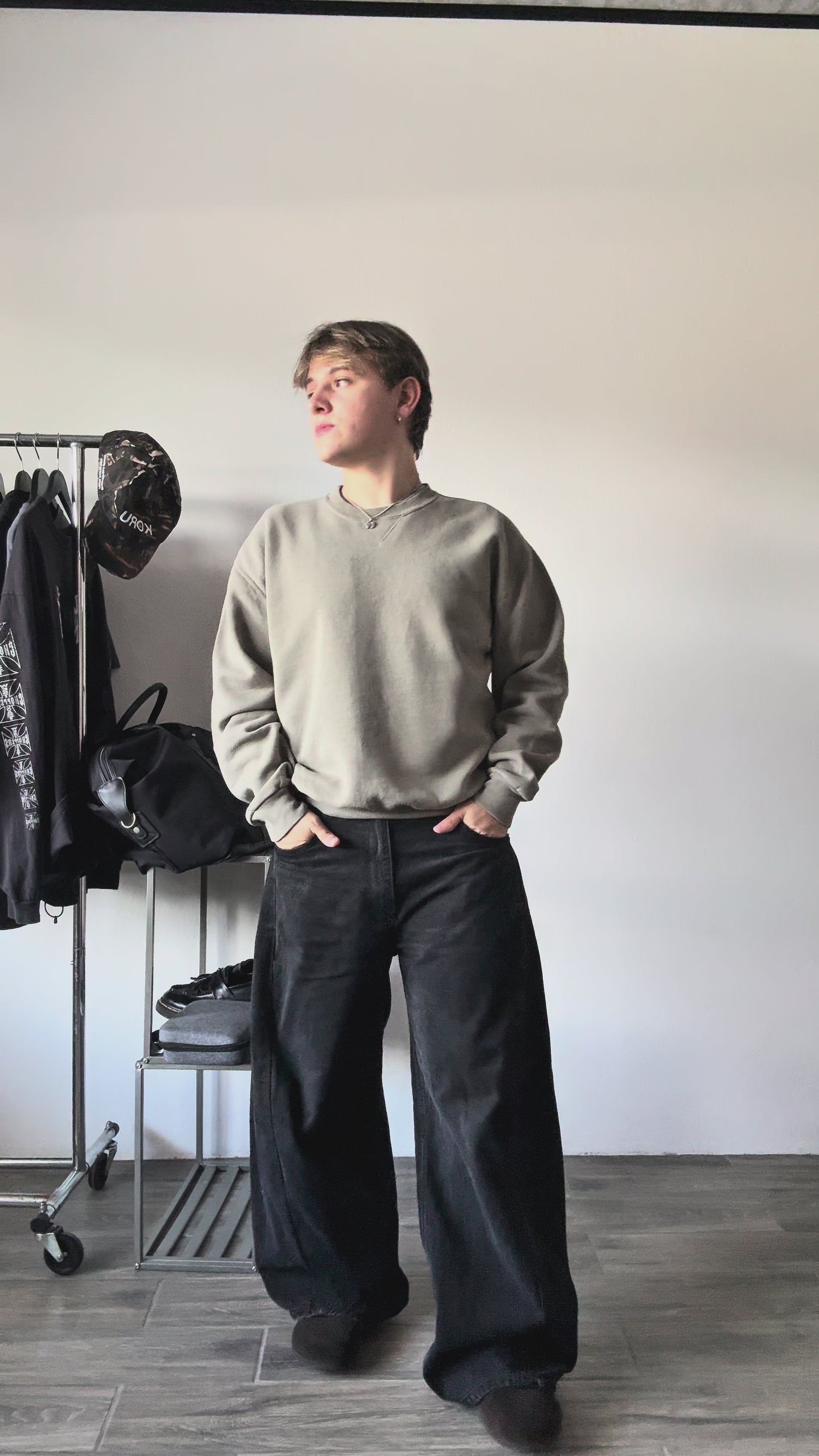 (M) 00’S VINTAGE RUSSELL CREWNECK