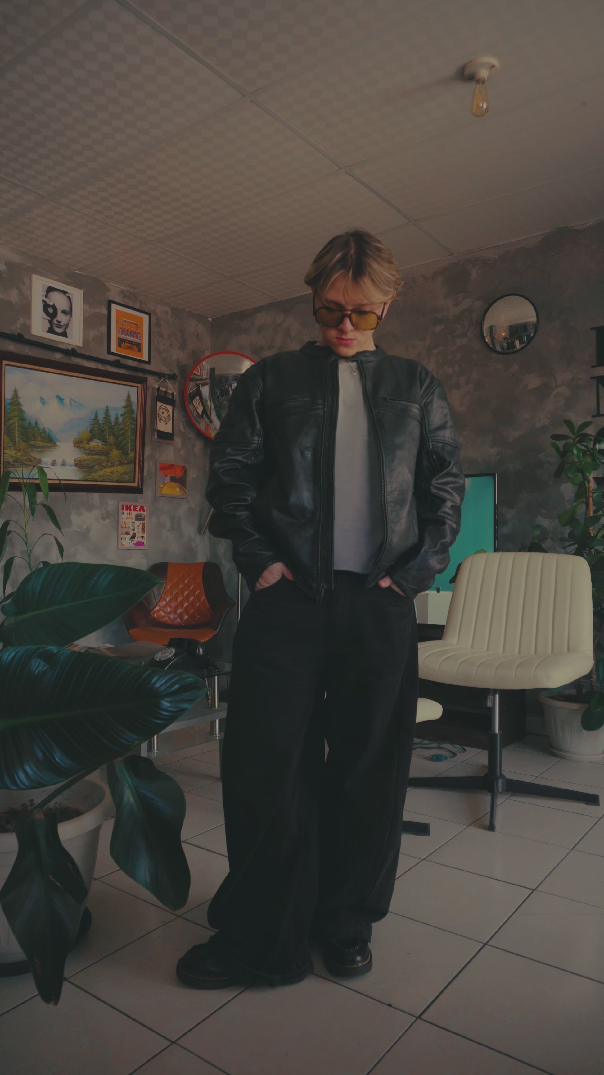 (L) AMAZING MOTOR BIKE LEATHER JACKET