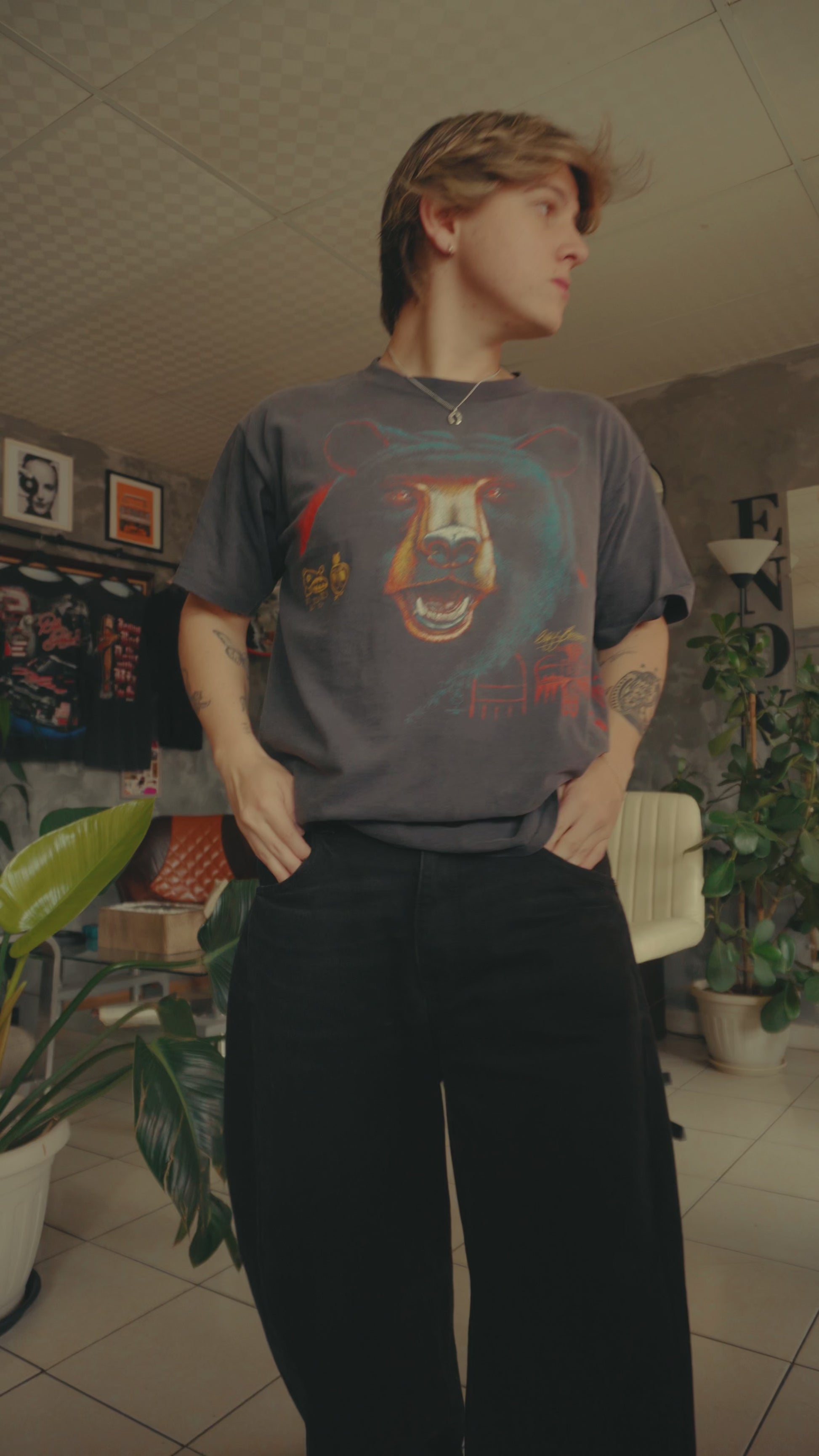 (FIT L) 90’S VINTAGE SUNFADED POTTERS COUNTY BLACK BEAR TEE