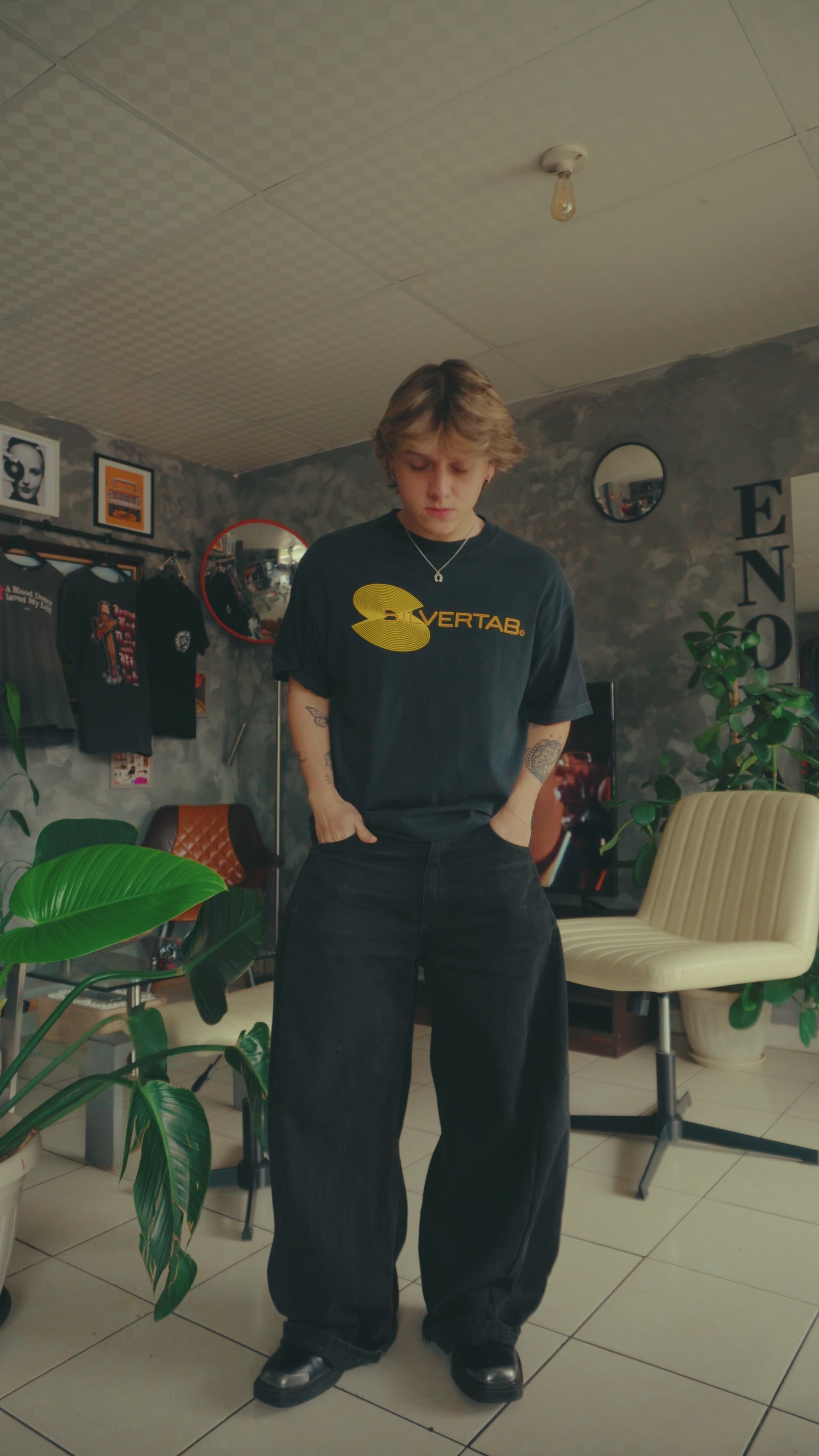 (L) VINTAGE LEVIS SILVER TAB TEE